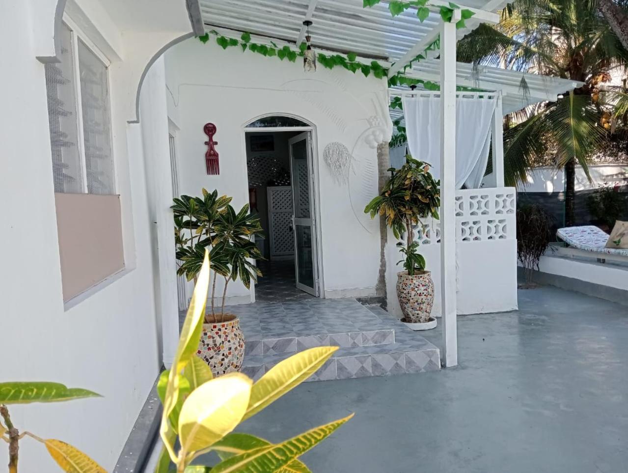 Nyumba Tulivu Apartment Watamu Bagian luar foto